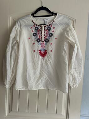 Esley White Embroidered Floral Peasant Blouse